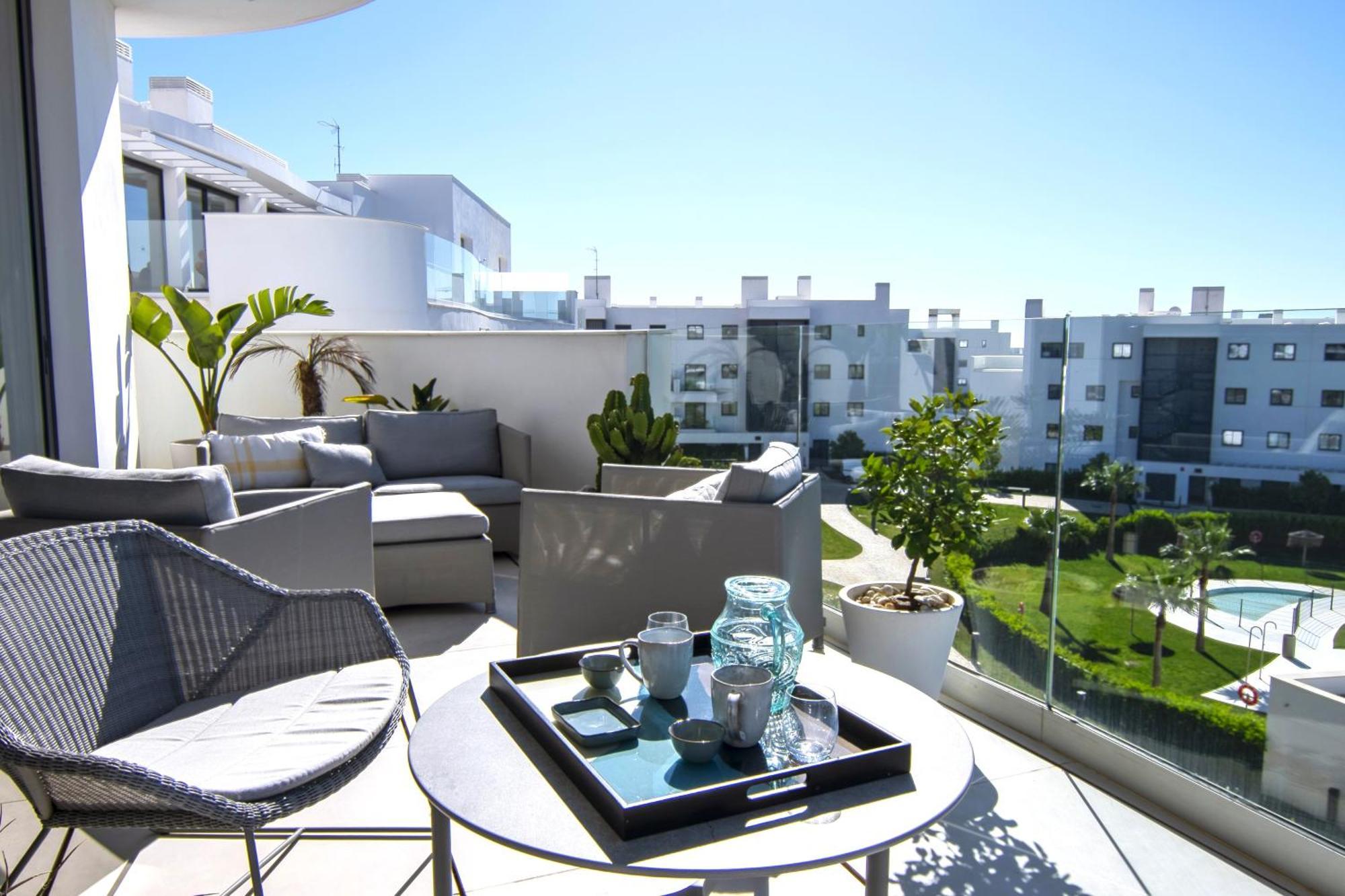 Mara's Higueron West - Luxurious And Sunny - Sea View Apartament